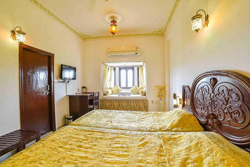 Hotel Sargam Sadan Udaipur Exterior photo