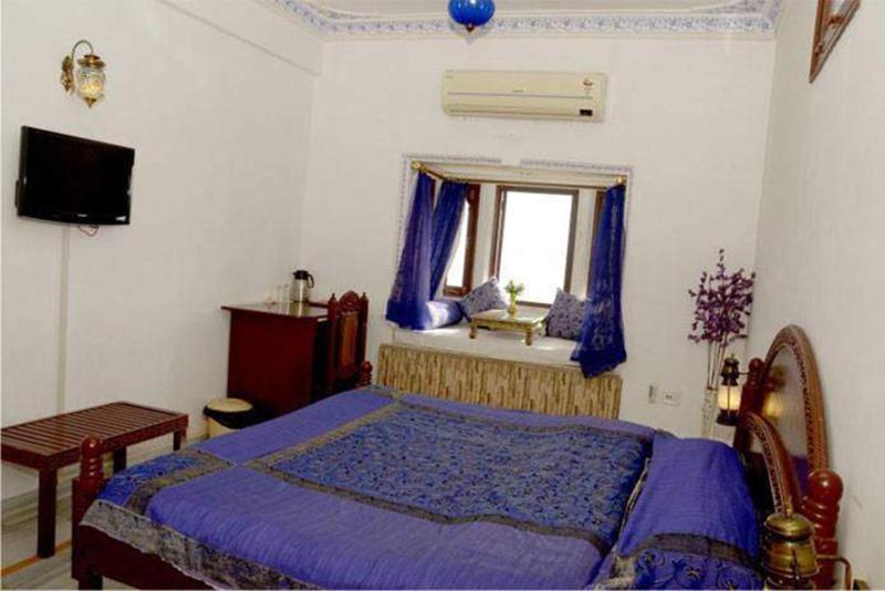 Hotel Sargam Sadan Udaipur Exterior photo